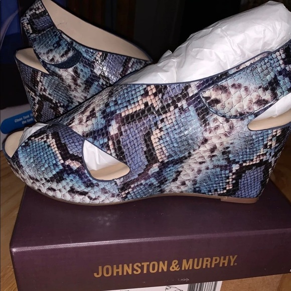 Johnston & Murphy Shoes - Johnston & Murphy snakeskin wedge heel